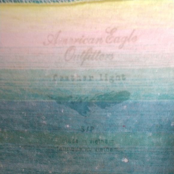 🌻3/$30 American Eagle blue and yellow t-shirt - Picture 4 of 4